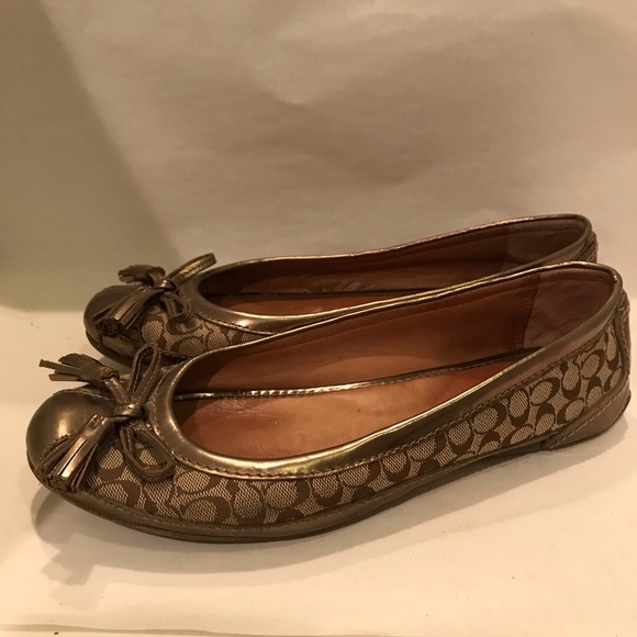 Coach Flats - Picture 1 of 4